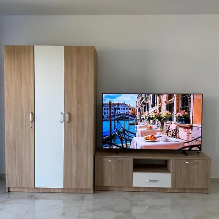 Relax Costinesti-nibiru Apartman *